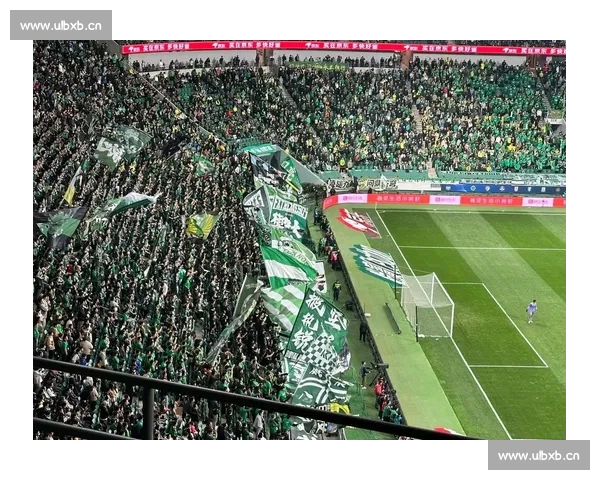 震撼上演!2026年世界杯四强激烈对决比分揭晓全球球迷热议 - 副本 - 副本 震撼上演!2026年世界杯四强激烈对决比分揭晓全球球迷热议 - 副本 - 副本